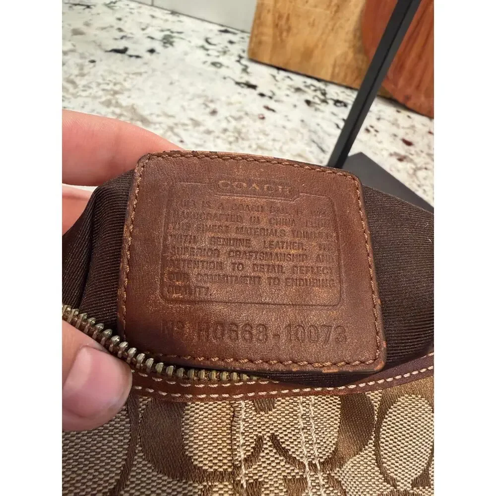 Vintage Y2K Coach 10073 Signature Soho Hobo Shoulder Bag Crescent Purse